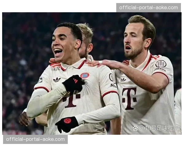 勒沃库森vs多特蒙德赛前发布会，阿隆索暗示将用特定球员对位“粘住”桑乔。